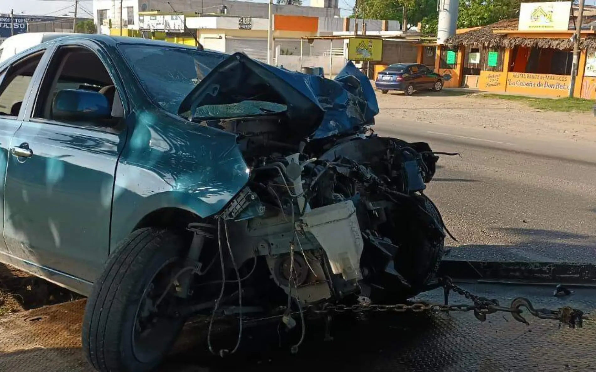 Conductor pierde la vida al chocar su automóvil contra un árbol en Altamira Miguel Díaz